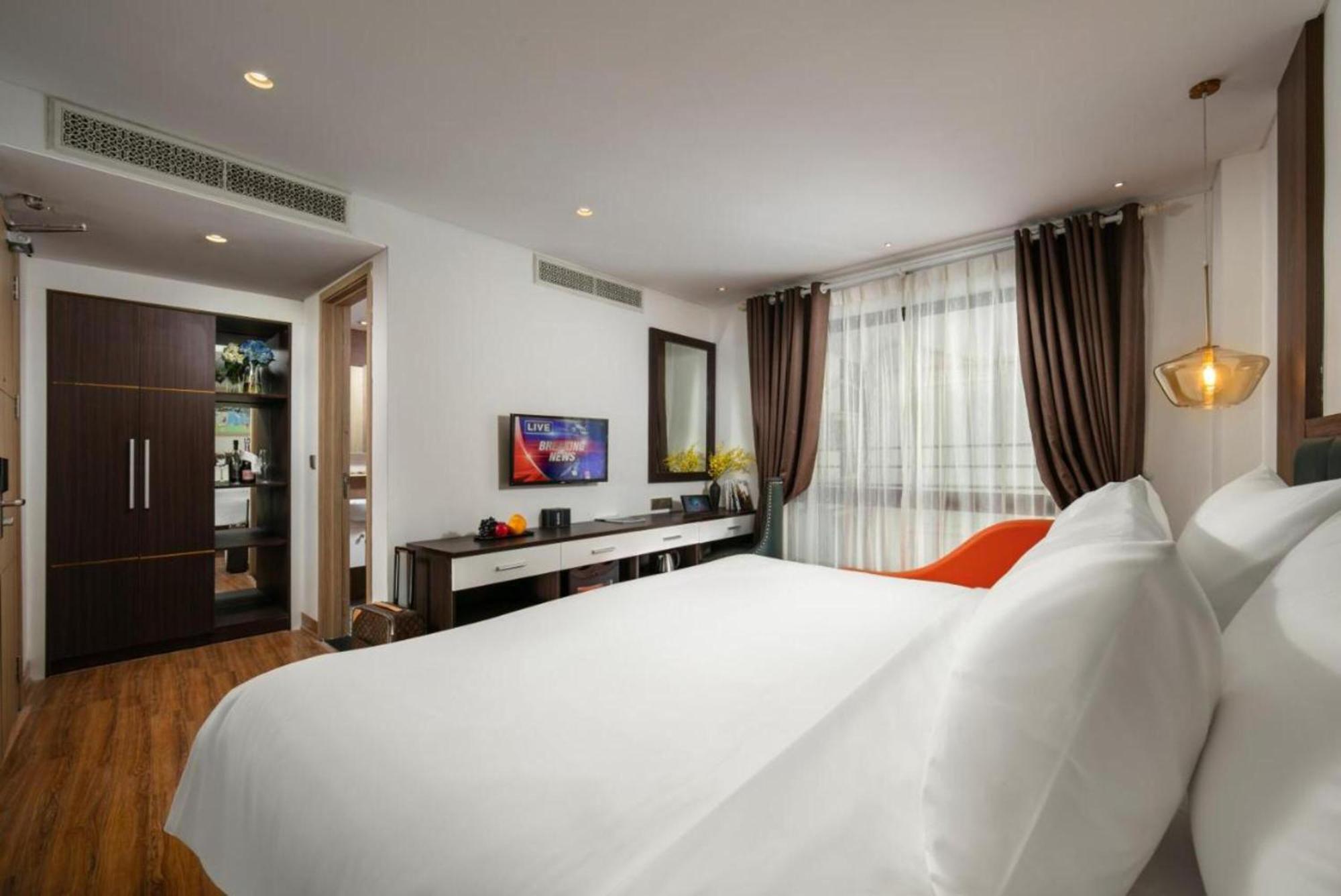 Ruby Saigon Hotel - Ben Thanh Ho Chi Minh Zewnętrze zdjęcie